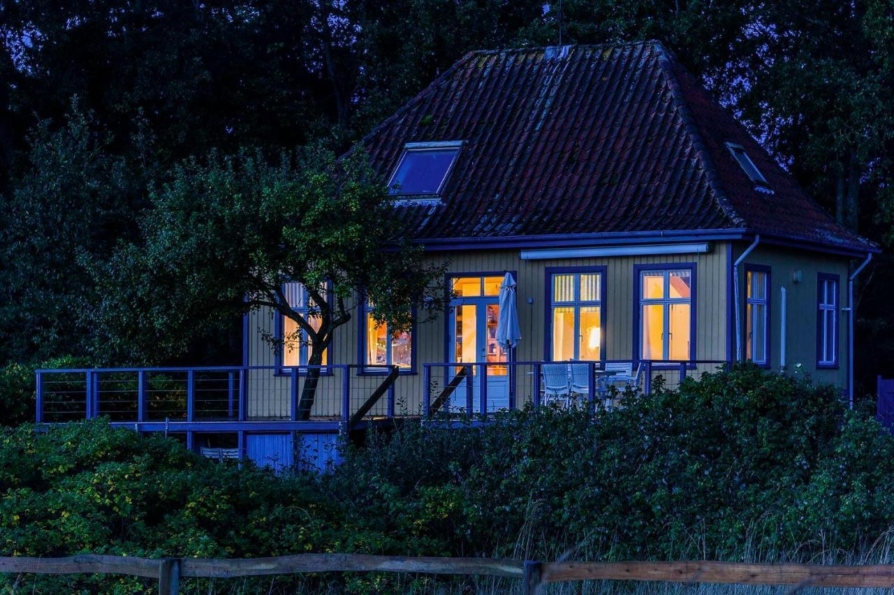 Skaerven Beachfront Apartments And Cottage Нюборґ Екстер'єр фото